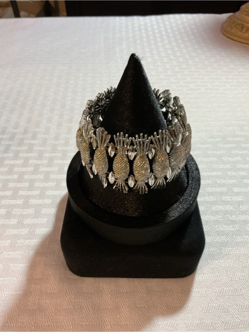 Sarah Coventry “Simply Elegant”  Vintage Silver Tone Pineapple Link Bracelet